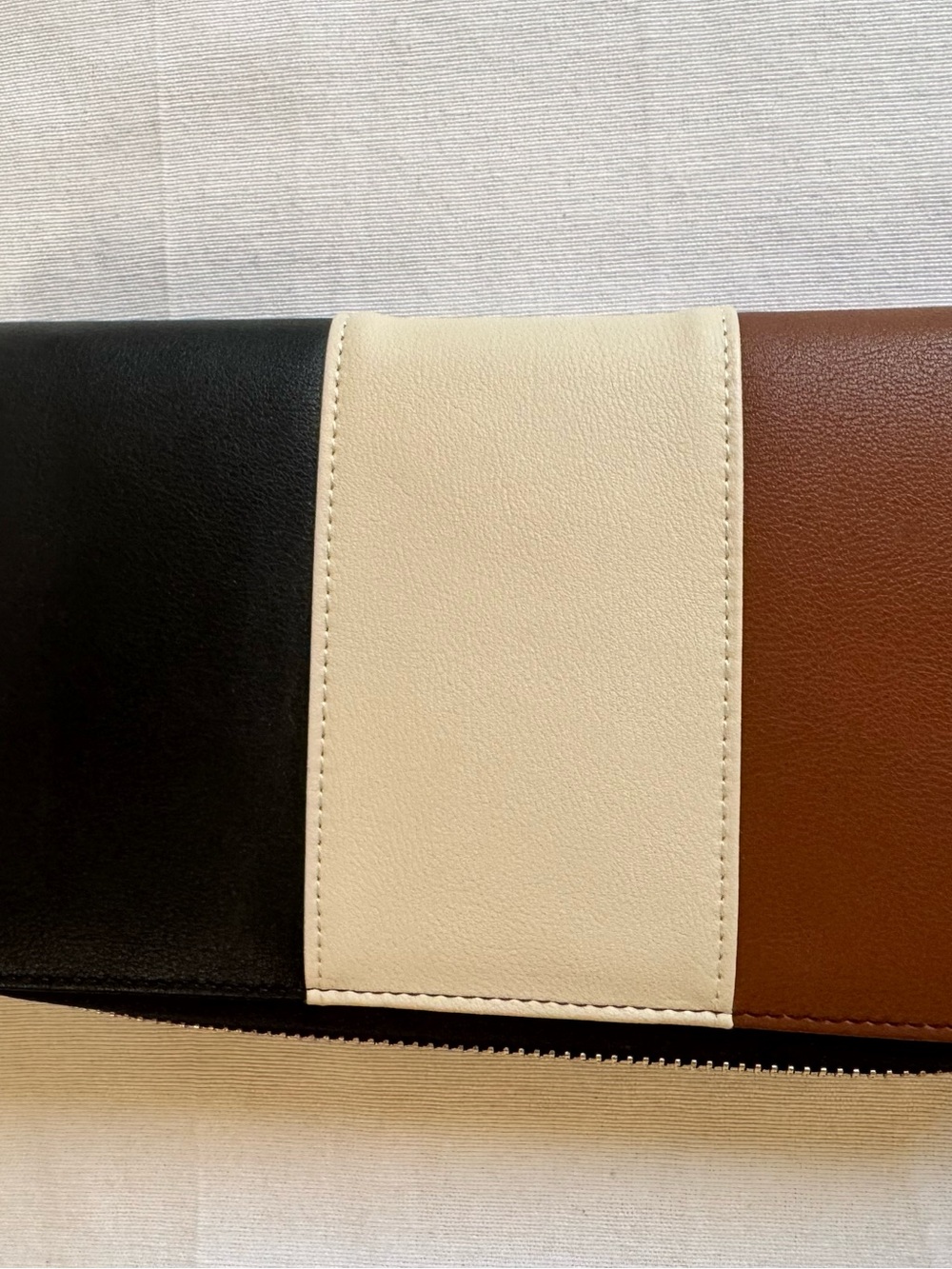 Women's Cluci Tricolor Leather Zip Wallet - Brown, White, Black